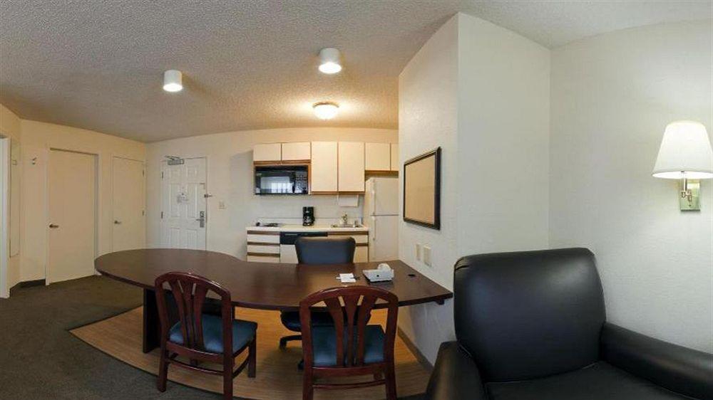 Sonesta Simply Suites Dallas Las Colinas Irving Bagian luar foto